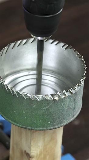 how to make a hole saw from old team can