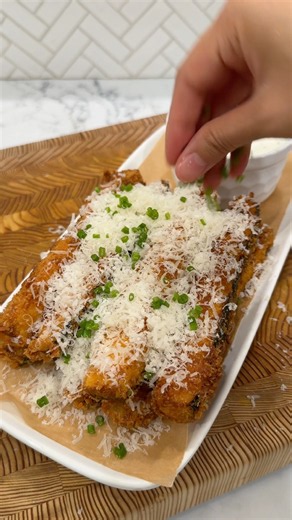 PARMESAN ZUCCHINI FRIES 🧀🍟