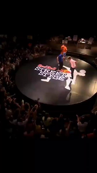 Neymar Vs Sean Garnier: Epic Freestyle Football Battle