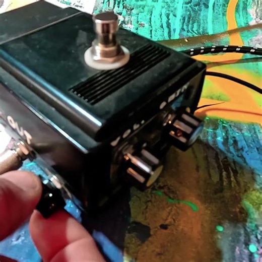 Flash light Fuzz for Guitar by Fanta Studio
