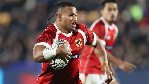 Shock moment ex-rugby star knocks out police officer with one punch