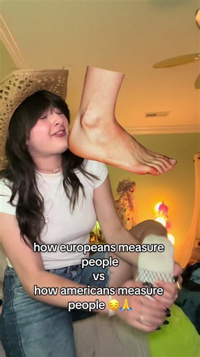 🦅🇺🇸 we use feet to measure, the land of the truly free LOLL but actually why is it called a foot / feet? . . #creatorsearchinsights #relatable #americans #comedyskit #skit