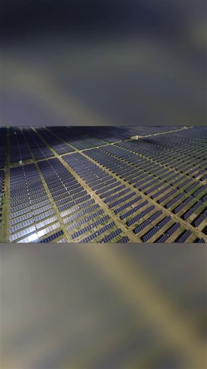 Solar panels above, sheep below! Solar panels generate electricity while sheep graze beneath, creating a win-win model combining clean energy with ecosystem revival in Qinghai. #SolarPower #SustainableFarming #DesertGreening #CleanEnergy #EcologicalRestoration #ChinaInnovation #WinWin #GreenDevelopment #Qinghai | ecochicgo