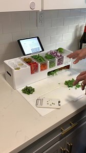 The founder of Prepdeck just sent me this video of him prepping a meal for his family and Holy S**T it looks amazing. Check out how CLEAN and ORGANIZED everything is! | Tom's Interesting Finds