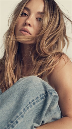 Not a cameo. Not a test run. Sydney Sweeney just dropped the denim performance of the year. @Sydney_Sweeney has great jeans, and you can too. | American Eagle Outfitters