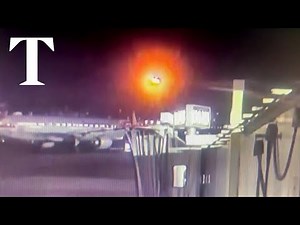 Moment American Airlines plane crashes into Washington river