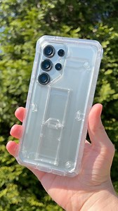 Show off while staying protected. The clear UB Pro doesn't hide your S25 Ultra's design while delivering military-grade drop protection. Crystal clarity meets rugged reliability. #SUPCASE #UBPro #GalaxyS25Ultra #ClearCase | SUPCASE