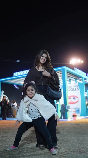 Mehak Raheel | Mehak Shoakat | Content Creator on Instagram: "Kids laughing, moms testing their Sixth Sense, fun everywhere! 💙 Take the 60 Seconds Challenge at the Sensodyne booth. Don’t miss it! #LifeMeinSubChahiyeh #SensodynePK #KarachiEat2026"