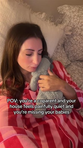 Carly Harris on Instagram: "It’s pretty hard to explain this feeling until you’ve lived it. The moment they are back in your arms is honestly the best feeling in the world. Tag all the amazing coparents you know. #coparent #coparents #singlemum #coparenting #singleparent"