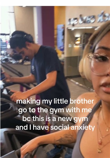my new workout partner 👏🏽👏🏽👏🏽 #siblings #gymrat #gymculture #gymgirly #cardioworkout @pasc._3