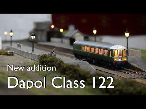 17. Dapol Class 122 - Troubleshooting, DCC setup and running shots