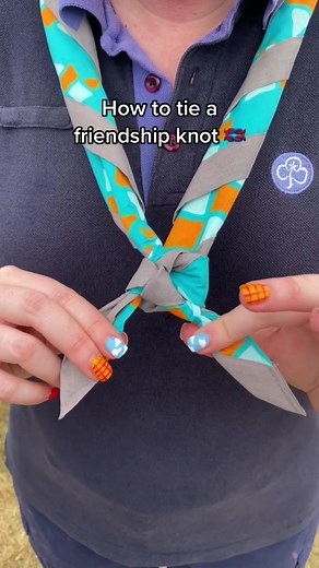 How to Tie a Friendship Knot Easily