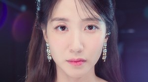 Park Eun-bin is the Castaway Diva, coming to shores October 28. | Netflix