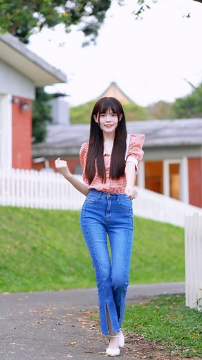 小諾ɴᴜᴏɴᴜᴏ on Instagram: "天氣好的話，我也不一定會去找你。@_nuonuo27 #百變小諾 #本日穿搭 #ootd #鄉村風 #美式"