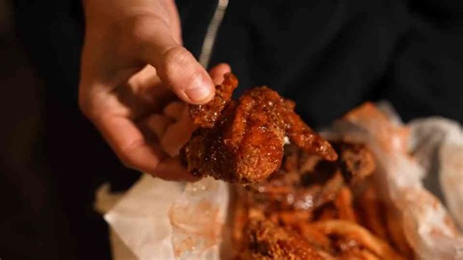Tasting the Most Famous Fried Chicken in the USA