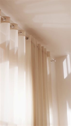 One crib that does a lot more than you expect 🤍 Five essentials, thoughtfully combined, to make sleep easier for your baby - and for you.