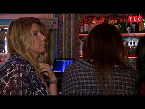 Mariah And Audrey Take Meri To A Gay Bar | Sister Wives