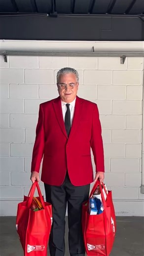 En el Rebajón de Enero las fundas y la despensa se llenan con miles de productos en oferta. 🛒🔥 Aprovecha y ahorrado en grande con to' lo que tenemos para ti. 🙌 #JumboRD #ElRebajónDeEnero | Jumbo