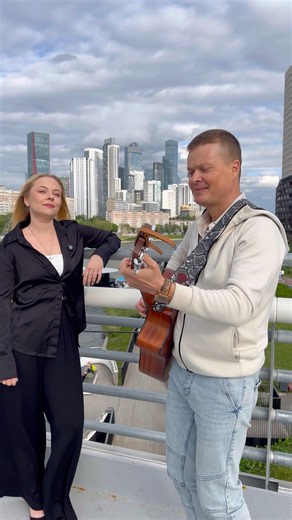 I met a singing girl😊 We decided to record an impromptu 🎥 recording of the Kino band "Kukushka" (...