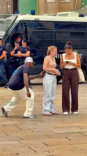 Mobile phone pranks #foryou #fyp #tiktok #funny #prank