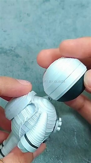 Houston, we have… paper! 😆🚀 Does this 3D quilling astronaut look ready for launch? 👀✨ #fblifestyle #quillingideas #QuillingArt #CreativeCrafts #PaperCrafts | Quilling Art by Glaiza