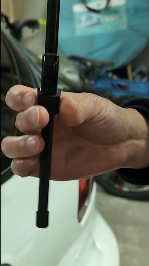 HOW TO QUICKLY AND EASILY REPLACE THE VW GOLF MARK 6 REAR WIPER