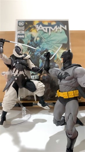 Octoyber Day 9! Ghostmaker vs Batman! #dccomics #mcfarlanetoys #batman #octoyber