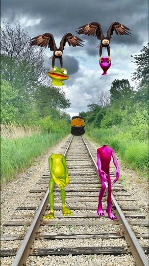 Alien frog head chil dance train attack funny vfx magic 😛 video 😁 #short 🤣 #youtubeshorts