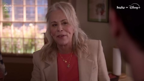 20 Years Later, the Best 2000s Sitcom Ever Made Finally Returns Next Month