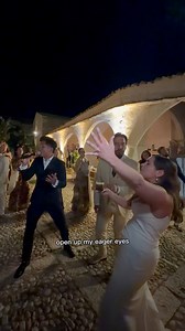 The bride SCREAMED when I did this… 🤯👏🏽 #brideandgroom #mrbrightside #firstdance #wedding #pinoy #singer | Mark Angels