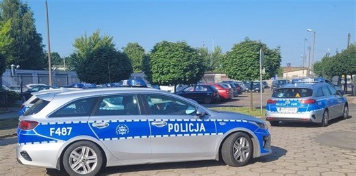 Luksusowe porsche uciekało przez cztery powiaty. W akcji kilka radiowozów