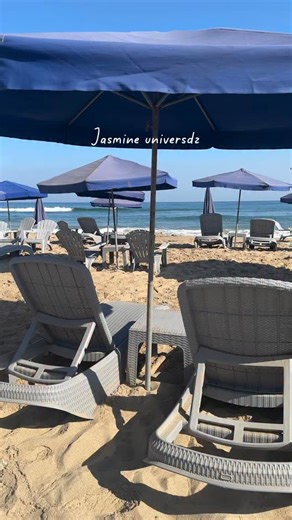 Mk beach rocher noir (2e plage Boumerdes prêt du front de mer ) Leur page pour plus d’infos @mkbeach2024 📍Position gps : https://maps.app.goo.gl/JwGoDkqYFckW1FFw7?g_st=com.google.maps.preview.copy Ouverte H24 7j/ 7j Tarifs : Parasol table 2 chaises : 1500 da Parasol table 2 transats : 2000 da Une chaise : 200 da Une transat : 500 da Un parasol : 1000 da | Win nroho dz tourisme attractions locales food