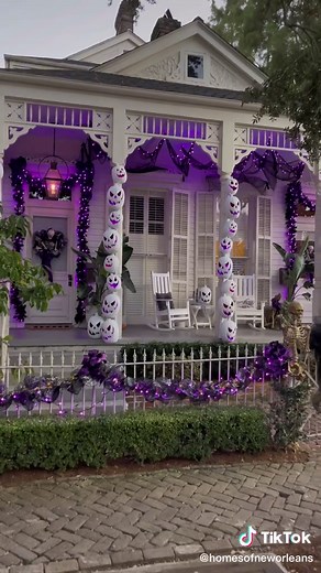 Stunning Halloween Porch Decor in New Orleans