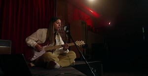 Apogee Jam X - Portable Guitars, and Instruments USB Audio Interface for iOS, macOS and PC, built-in Analog Compression, free Ableton Live Lite, Neural DSP Archetype Tim Henson Extended Trial