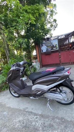 Exploring the Burgman Street 125 - A Street Bike Concept