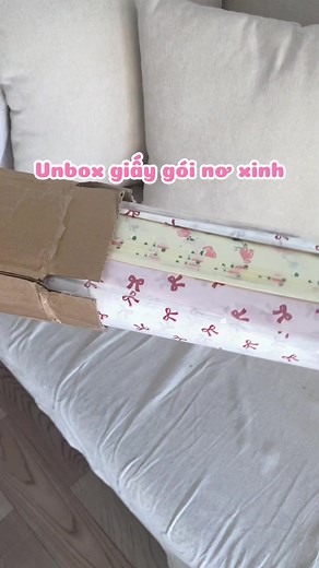 Sắp tới mình sẽ bó hoa lại hoa sáp nên order thêm loại giấy gói này #thaohandmade23 #quatang #mehandmade #goihoa #giaygoihoa #hoasap #quatangnguoiyeu