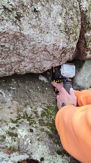 Uranium Hunt: Geiger Counter Test Reveals Surprising Results in Cumberland, RI's Catamint Brook!