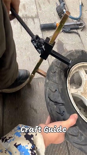 🛞⚙️ Mechanical Lever Action Tire Bead Breaker — Fast Motorcycle Wheel Separation!