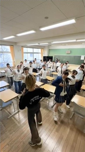 The infamous NO BATIDÃO Dance