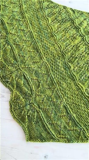 Shawl tour: Marsh Grass shawl knitting pattern for fingering yarn with textured and lace stitches