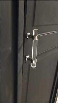 Chrome cabinet handle review (5 examples)