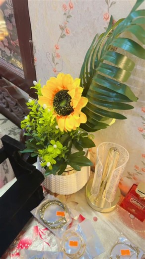 When gold meets ruby, magic happens ❤️✨ A must-have for every jewelry lover 💛 Order now 💌 #creatorsearchinsights #unfrezzmyaccount #1millionaudition #desijewellery #viral