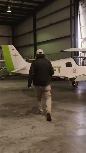 What does one of the best flight schools in the country actually look like? ✈️