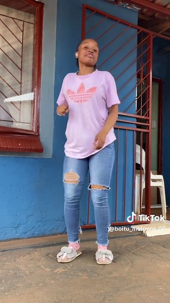 Master the Amapiano Dance Challenge in Slippers