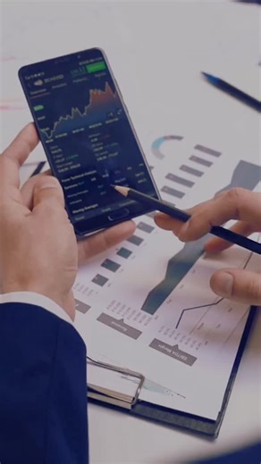 anuradha valingare on Instagram: "Skills you need to become a Data Analyst 📊 Start step by step, don’t rush. Follow for SQL | Python | Power BI Save this reel #dataanalyst #learnanalytics #sql #python #powerbi"