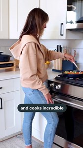 Caraway Enameled Cast Iron Dutch Oven - 8qt Dutch Oven With Lid - 3 Layer Enamel Coating - No Seasoning Required - Compatible With All Stovetops - Oven Safe - No Forever Chemicals - Midnight Blue