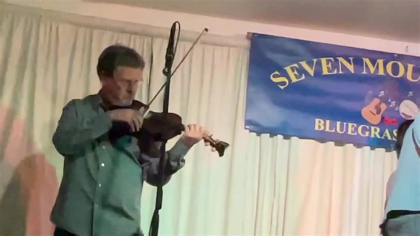 20K views · 1.3K reactions | A little #ErnestTGrass for your Wednesday morning! 歹 Video by Stephen Loden at Seven Mountains Bluegrass Association in York, PA | Lonesome River Band | Facebook