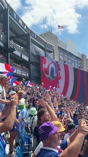 France's victory over Norway as seen by fans on-site