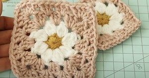 How To Make A Daisy Granny Square Crochet