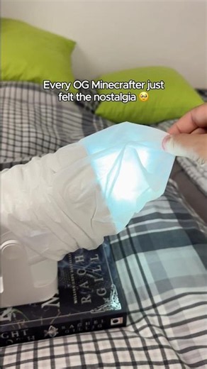 OG Minecrafters will understand.. 🥹 #cozynights #minecraft #projector